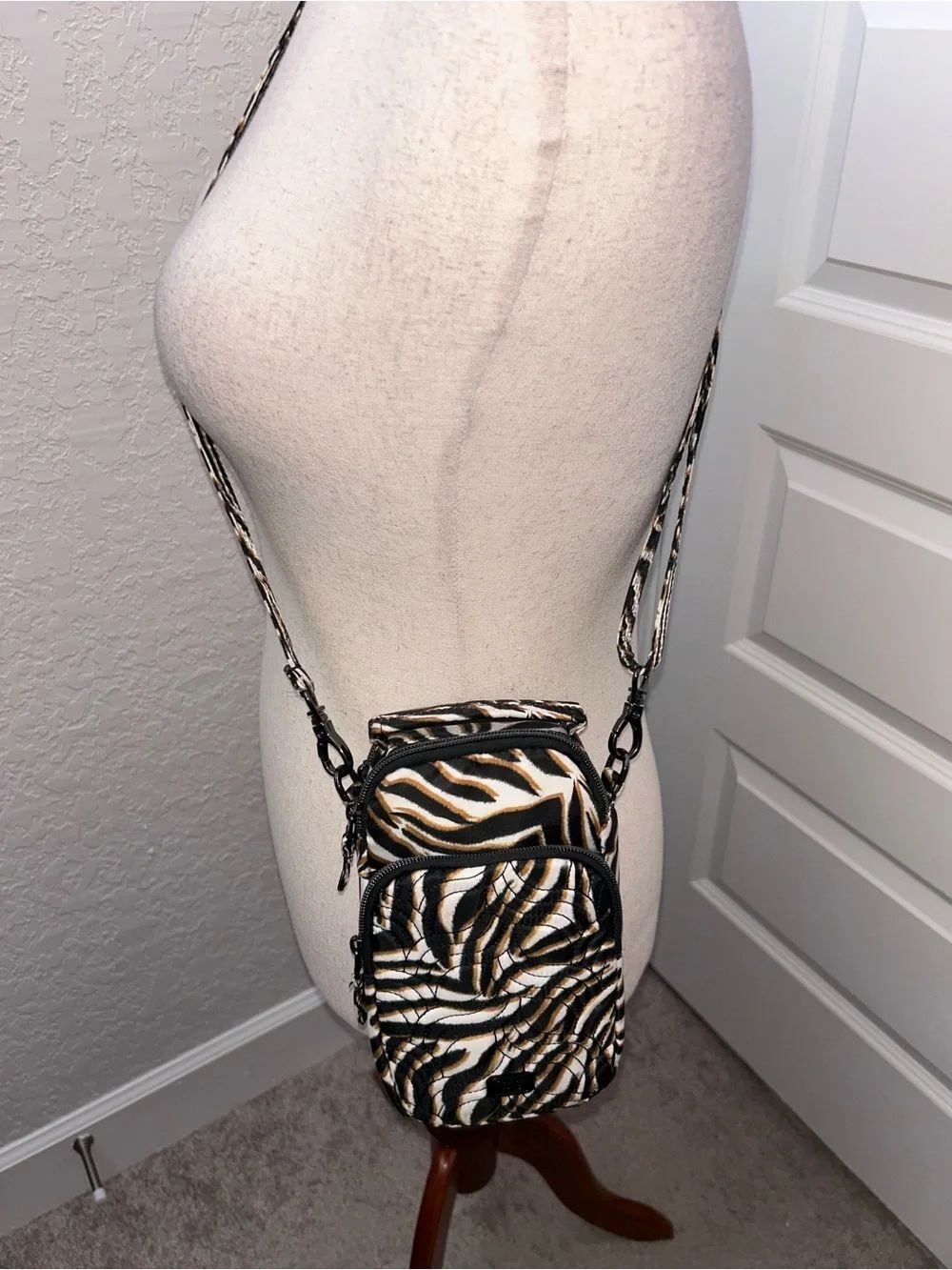 Lug Skeeter Zebra Print Crossbody Purse Bag